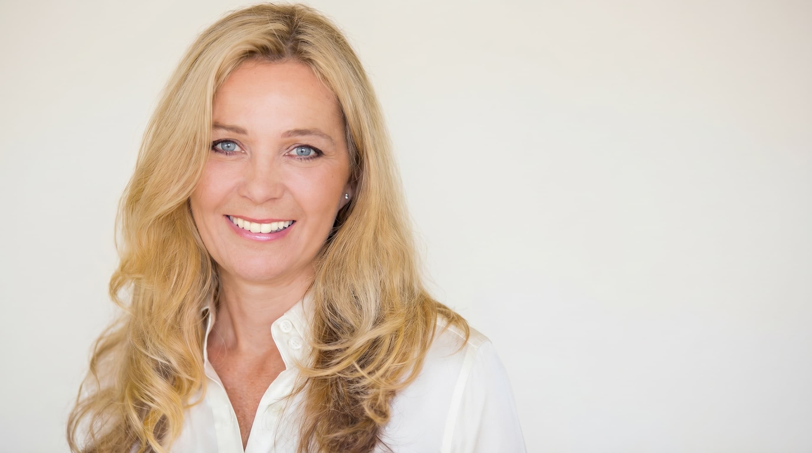 Wide press headshot of Annette Rosencreutz